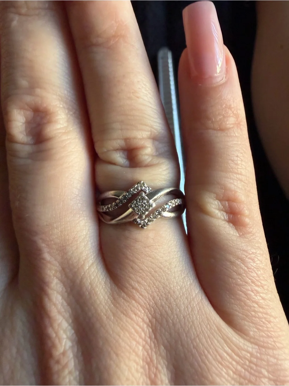 925 Sterling Silver diamond ring size 7.5